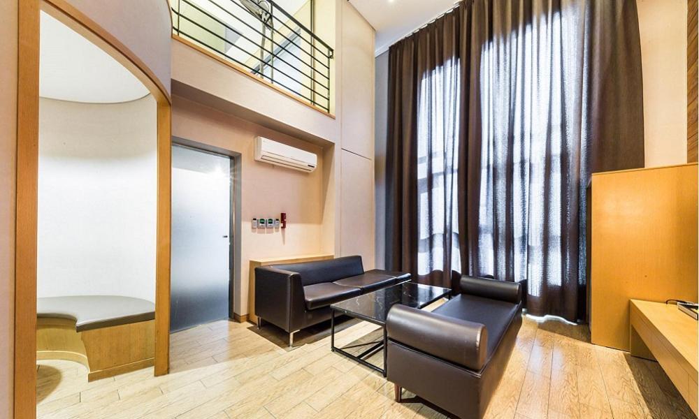 Yeongdeungpo Lifestyle F Hotel Seoul Exterior photo